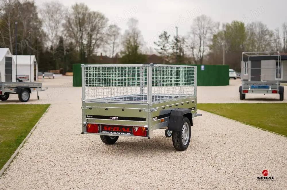 Új 2x1m-es utánfutó rácsos magasítóval akciósan bruttó 438.000 Ft