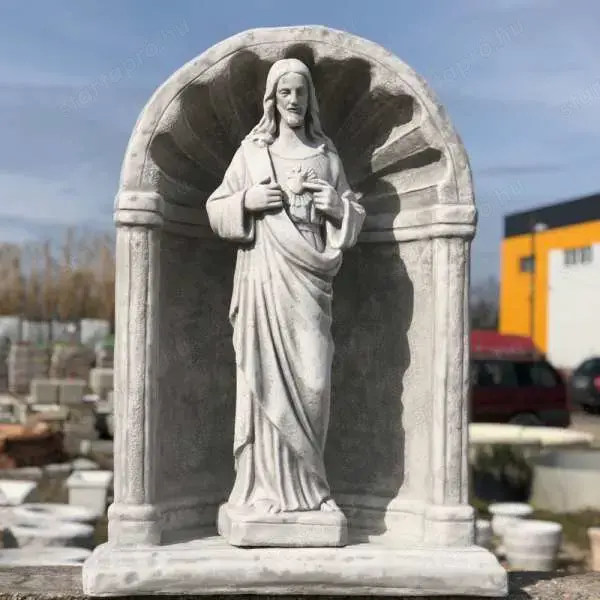 Jézus szíve szobor