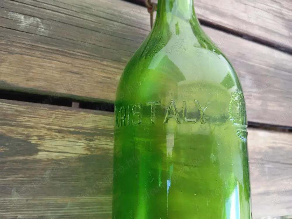 Régi zöld csattosüvegek eladó 