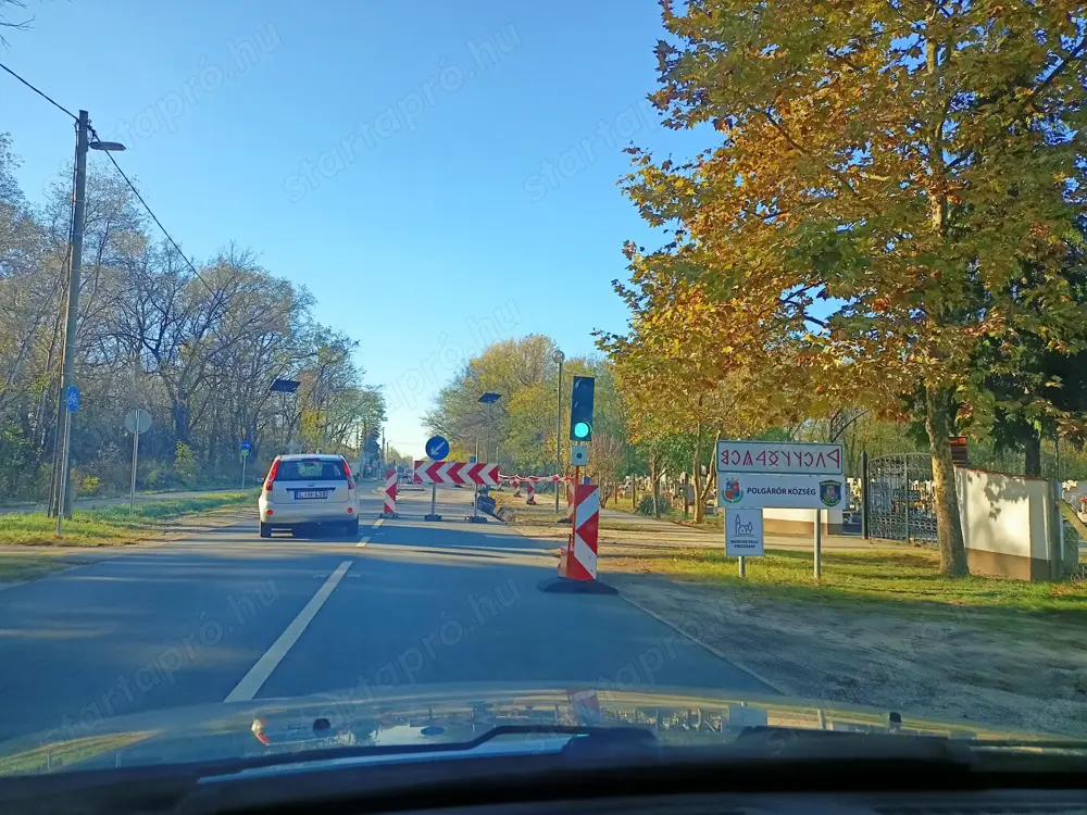  Fiatal, vékony, csúnya srácot keresek barátság extrákkal. Pasi vagyok! 