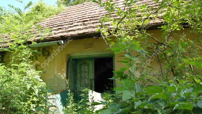 Bázakerettyén Zala vármegyében befektetésre is alkalmas zártkerti ingatlan  eladó