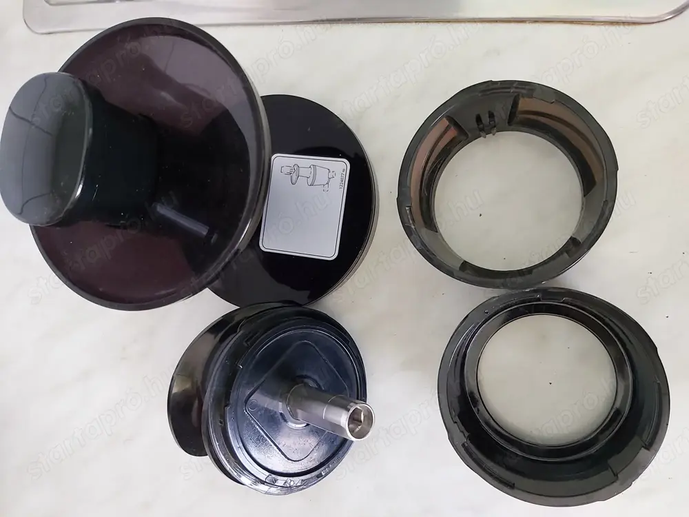 Eladó használt Zepter márkájú gyümölcs-zöldségprés 