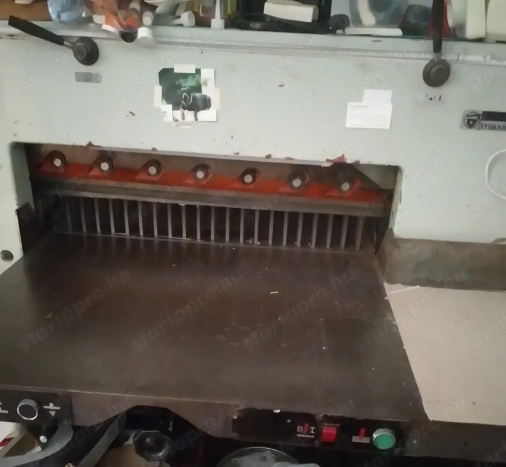 Maxima vágógép 80 as