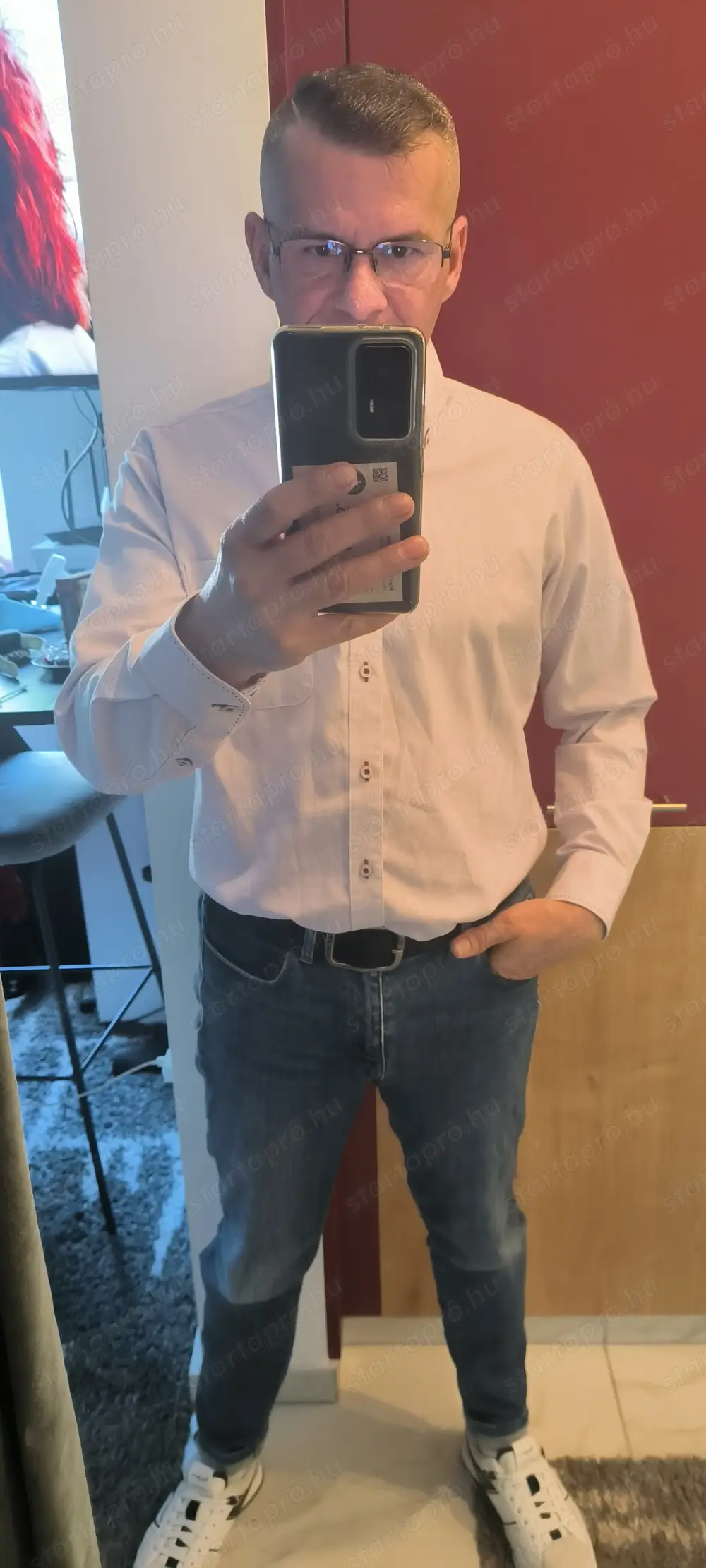 Elköteleződes nelküli barátnömet keresem