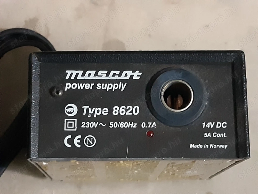 MASCOT 8620 14V és 5A tápegység működő