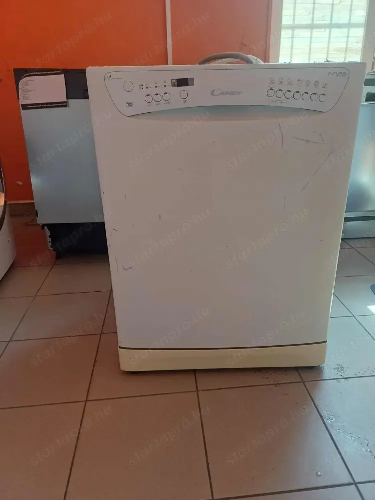 Használt Candy CDF 715 Szabadonálló Mosogatógép [H17152] 1 hónap garancia
