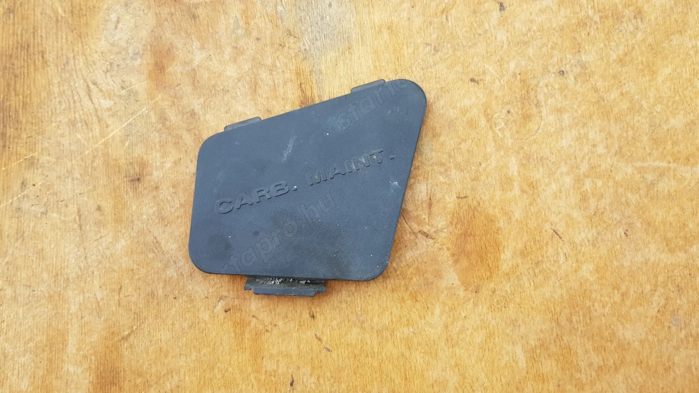 Kymco Xciting 500 szervízfedél sisaktartóba