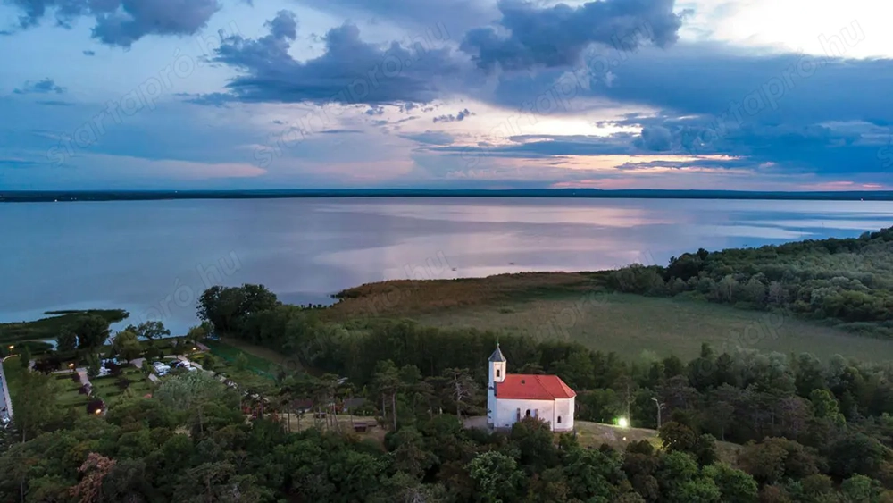 Kerti munkára ügyes lányt keresünk, szállással, utazási költségtérítés, napi NETTÓ 40 eFt + prémium