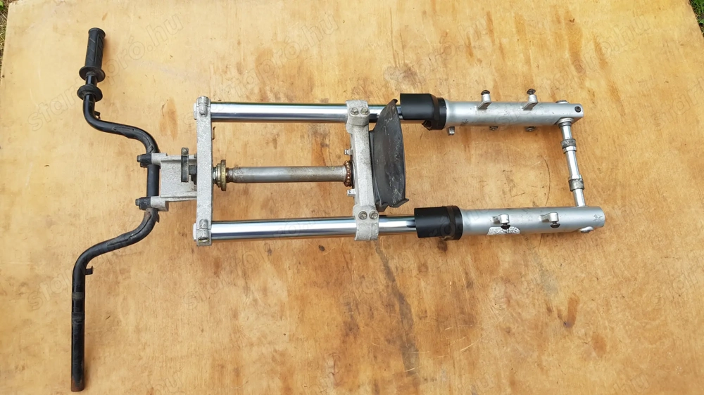 Kymco Xciting 300 i.e R komplett első villa