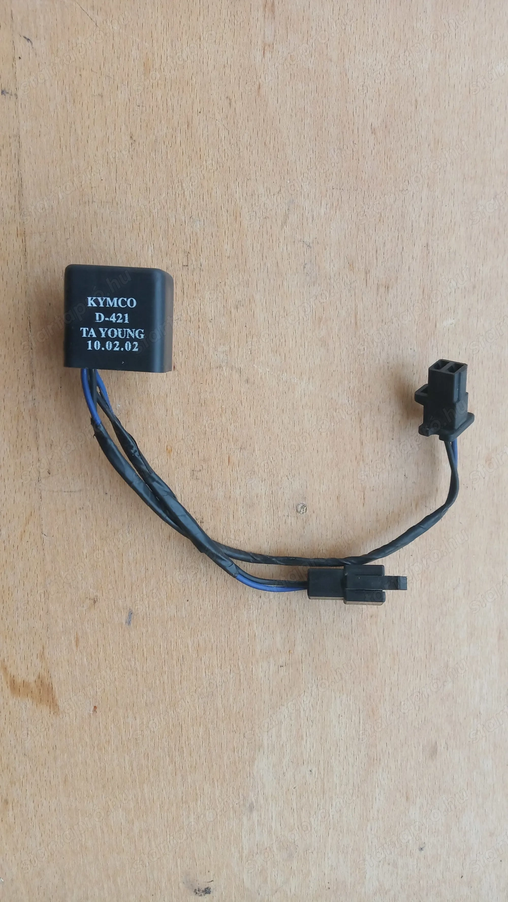 Kymco People S 250 - 300 ventilátor relé