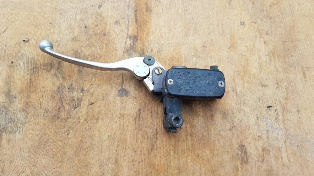 Kymco Xciting 250 - 500 főfékhenger balos