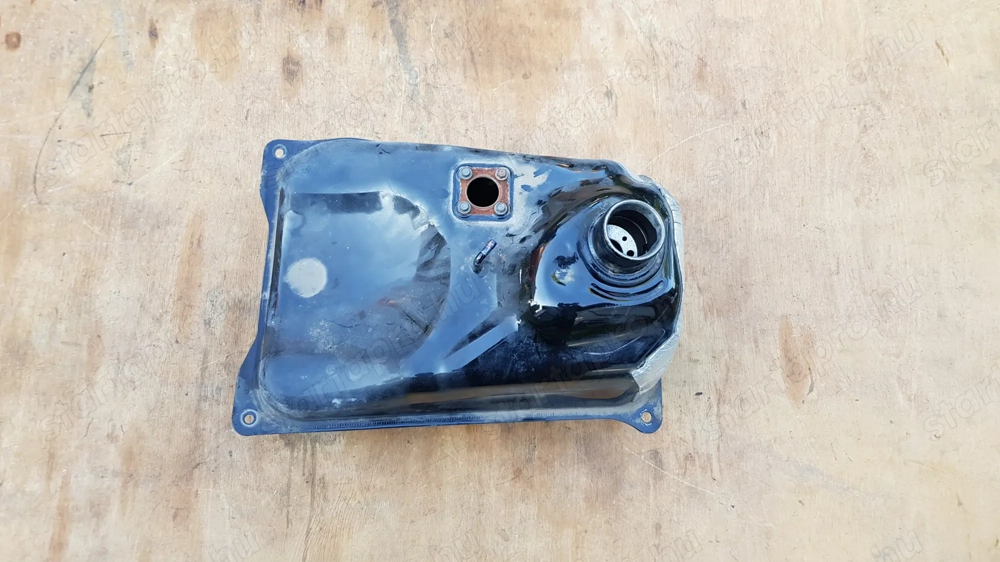 Yamaha Majesty YP 250 üzemanyag tank