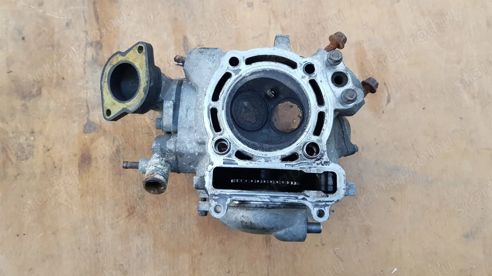 Yamaha Versity xc 300 hengerfej