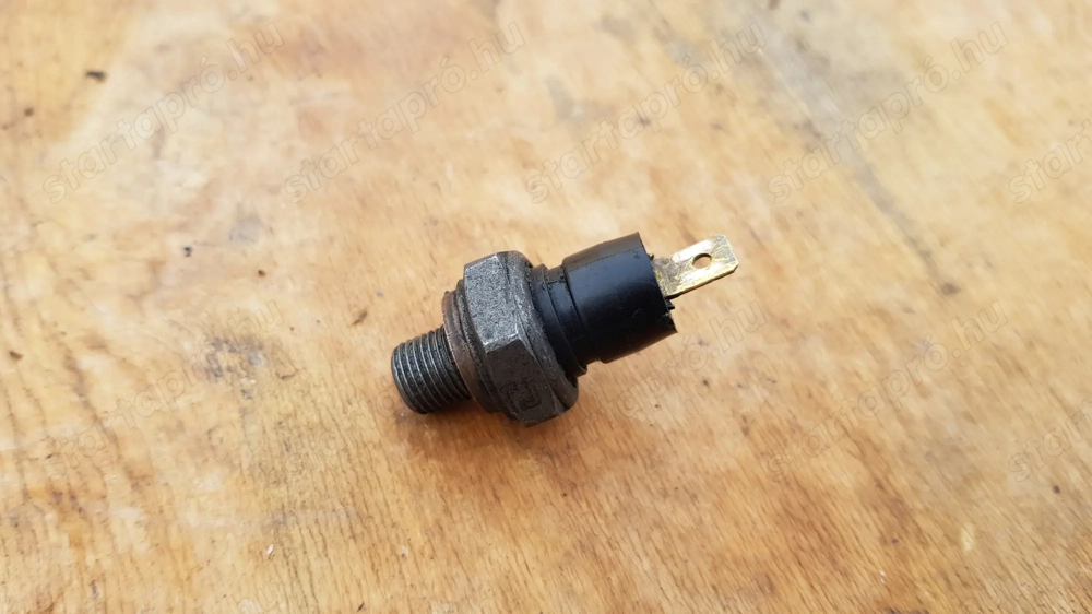 Peugeot Satelis 400 olajnyomás gomba