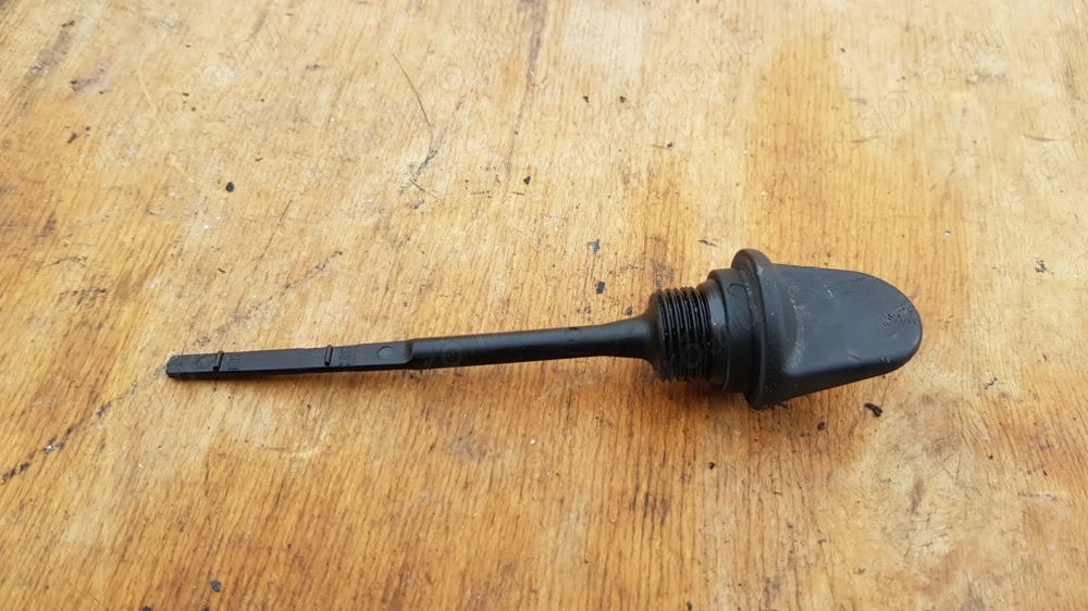 Peugeot Satelis 400 olajnívó pálca