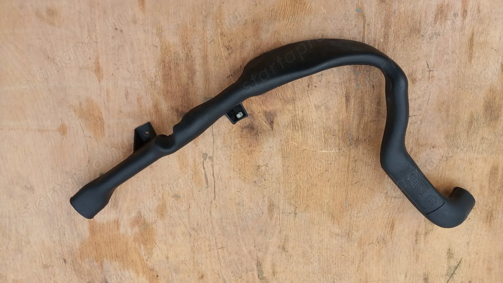 Piaggio Beverly 200 variátorházhoz műanyag cső