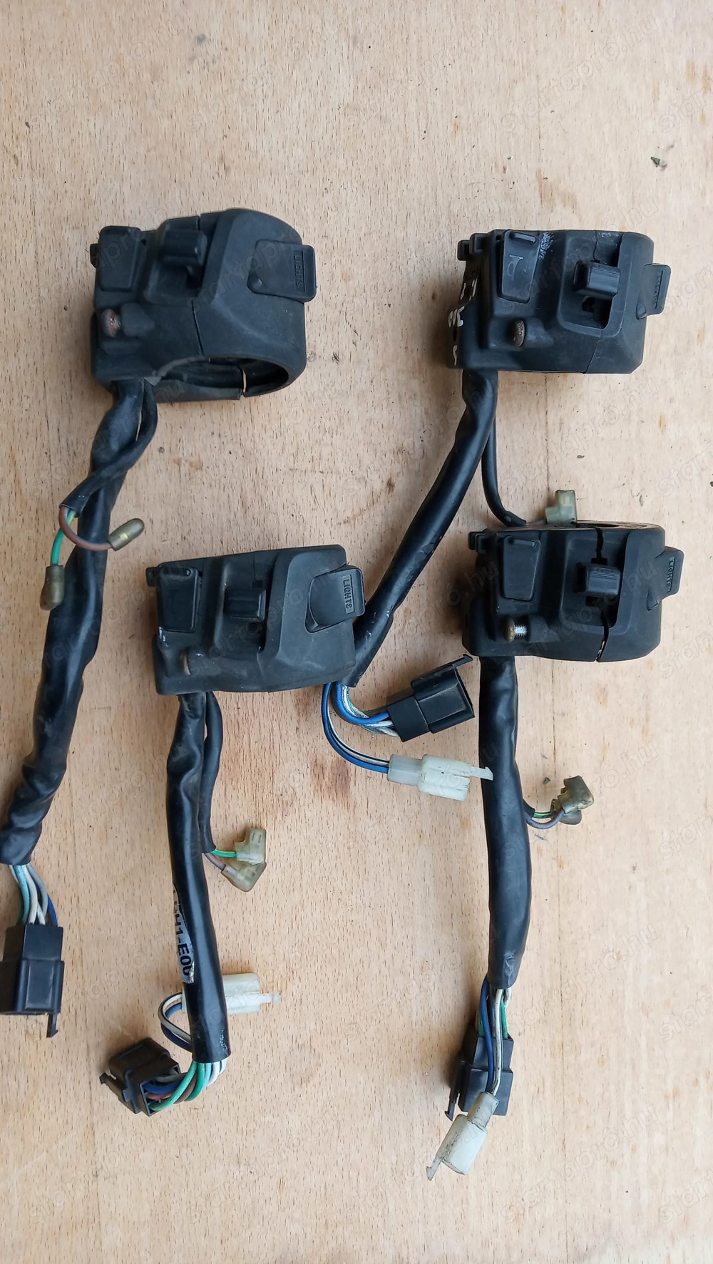 Kymco People S 250 - 300 kormánykapcsoló balos