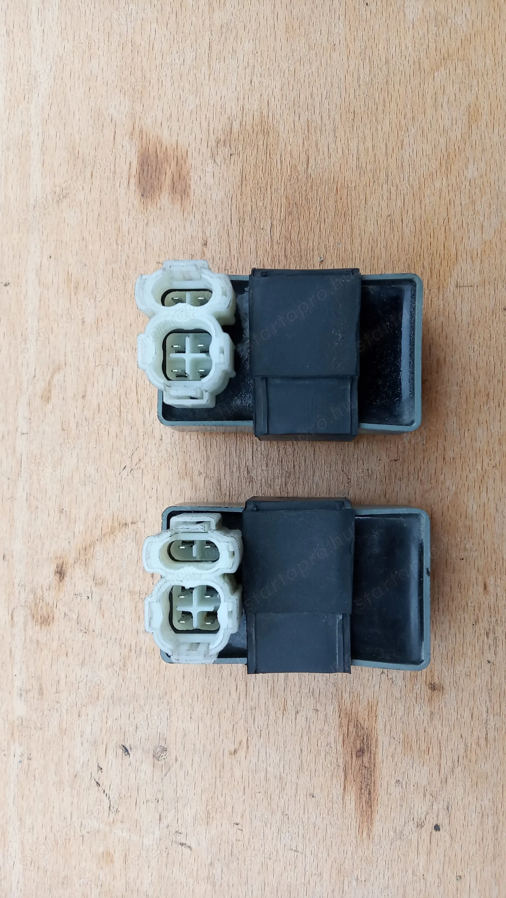 Kymco People S 250 - 300 első lámpa elektronika