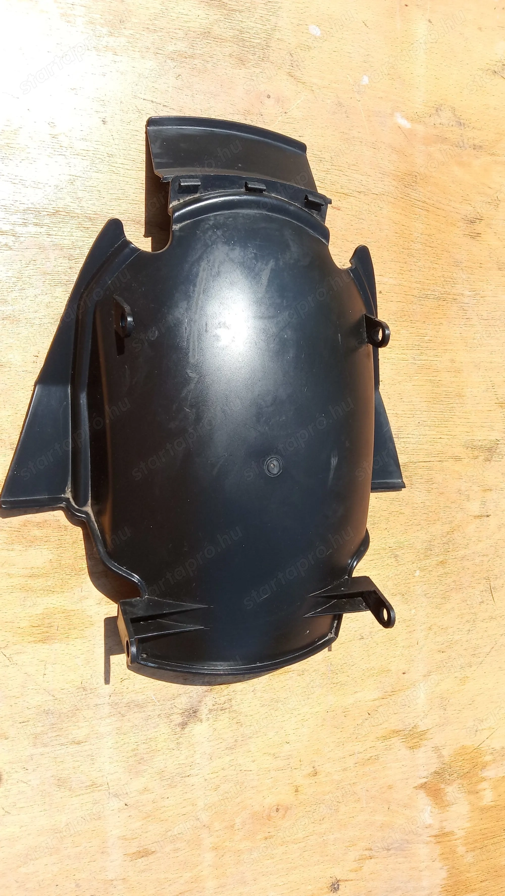 Kymco people 250 hátsó sárvédő felső rész