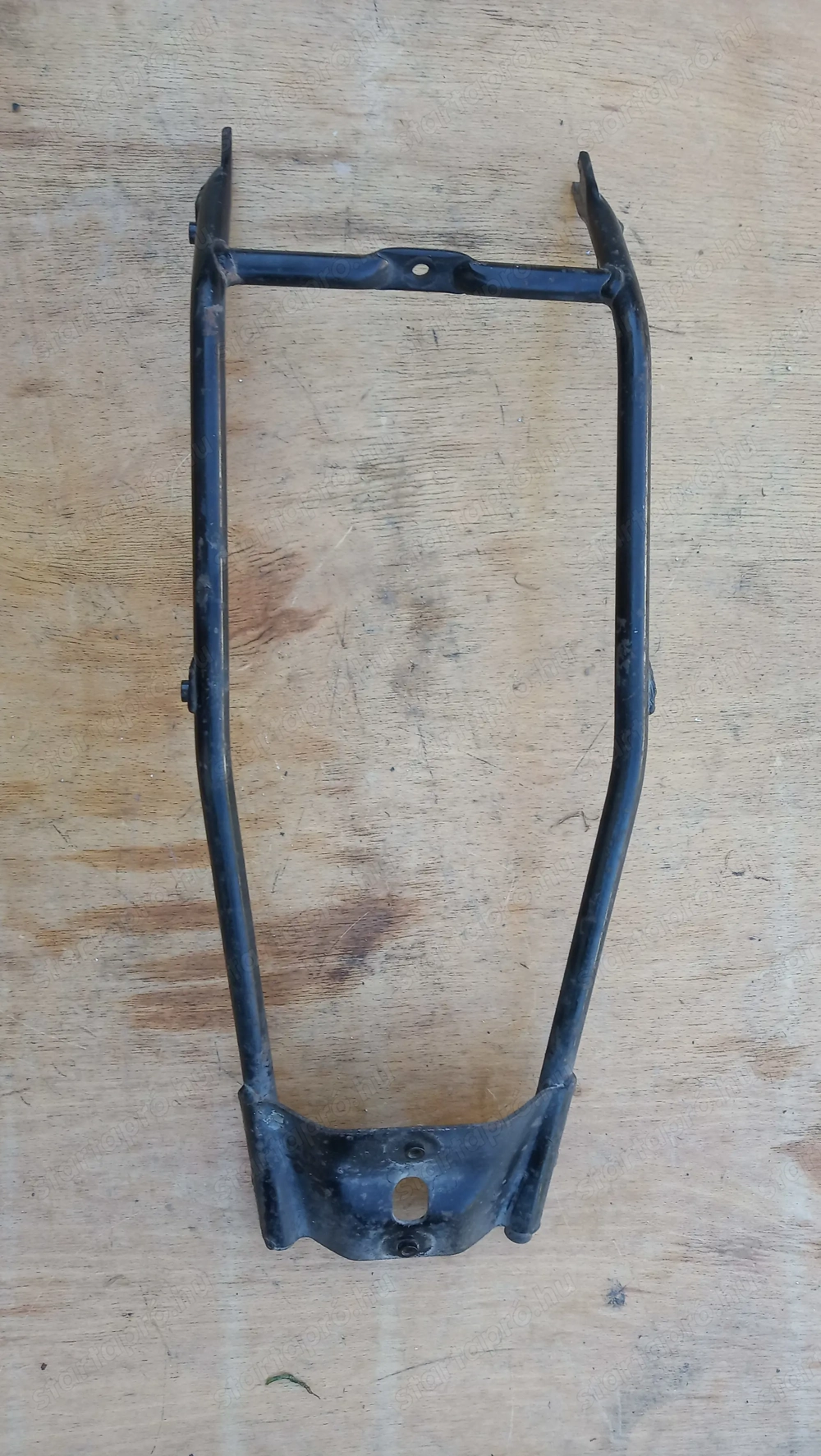 Kymco people 250 hátsó sárvédő tartó