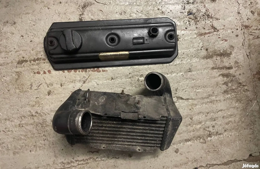 Audi 80 90 1.6 TD 893 145 805 intercooler és szelepfedél