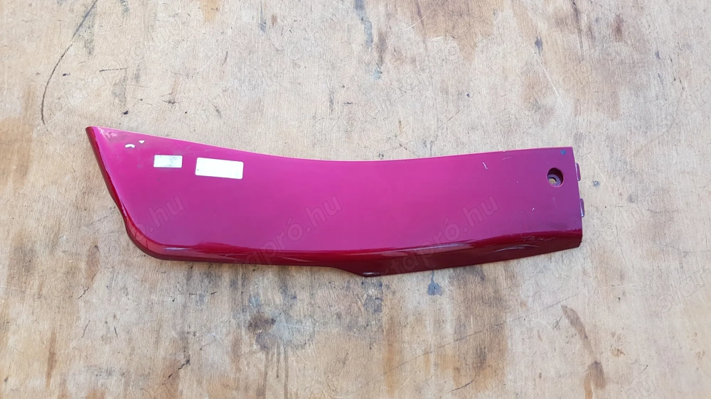 Kymco people 250 taposó alatti idom jobbos sérült