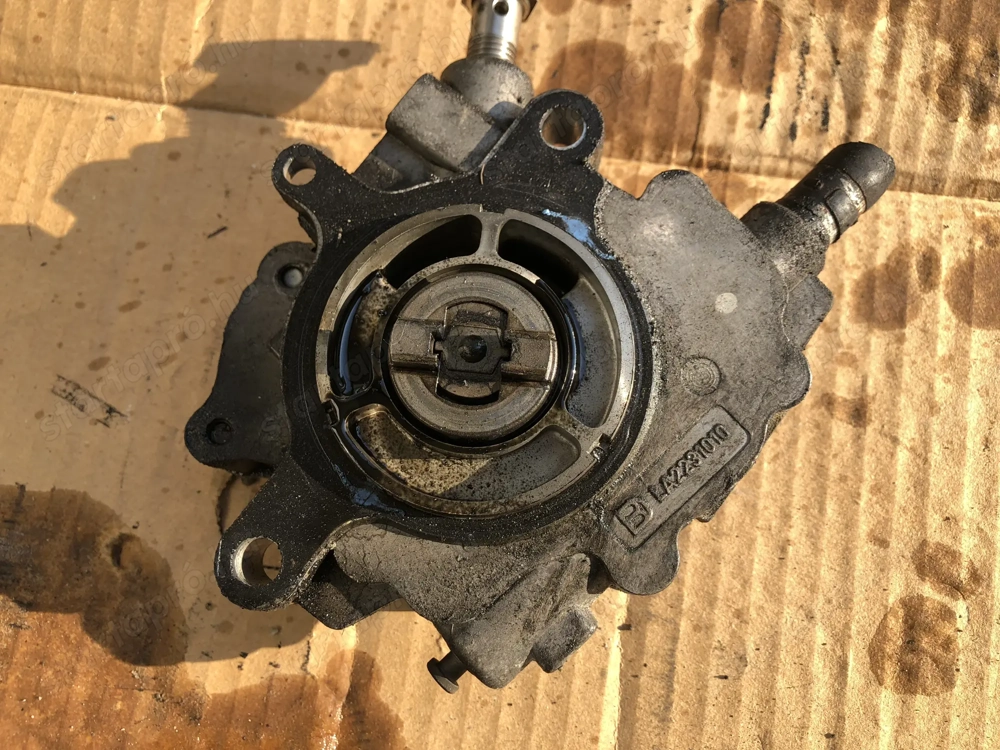 Volkswagen TOUAREG , Phaeton 5.0 V10 TDI Vákumpumpa LA2231010 posta megoldható