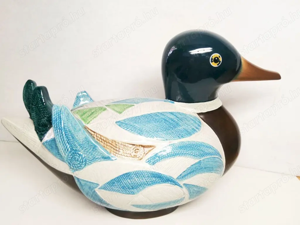 Goebel porcelánfigura, mandarinkacsa 1984 Georges Selim Design