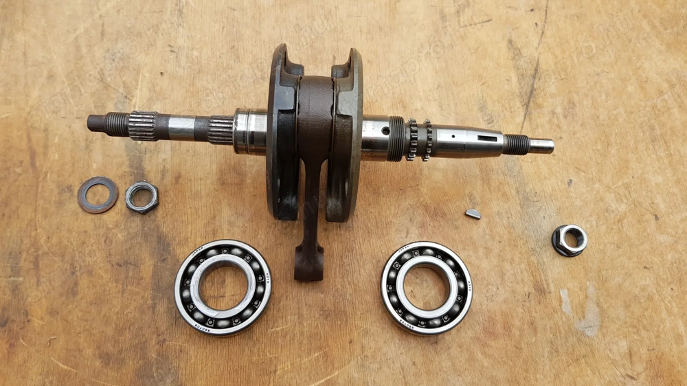 Suzuki Burgman 400 (merci lámpás) főtengely