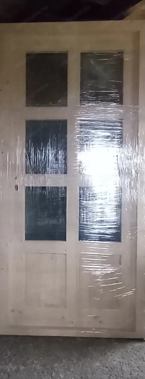 Új,bejárati ajtó 100x210cm vadonatúj, eladó. 