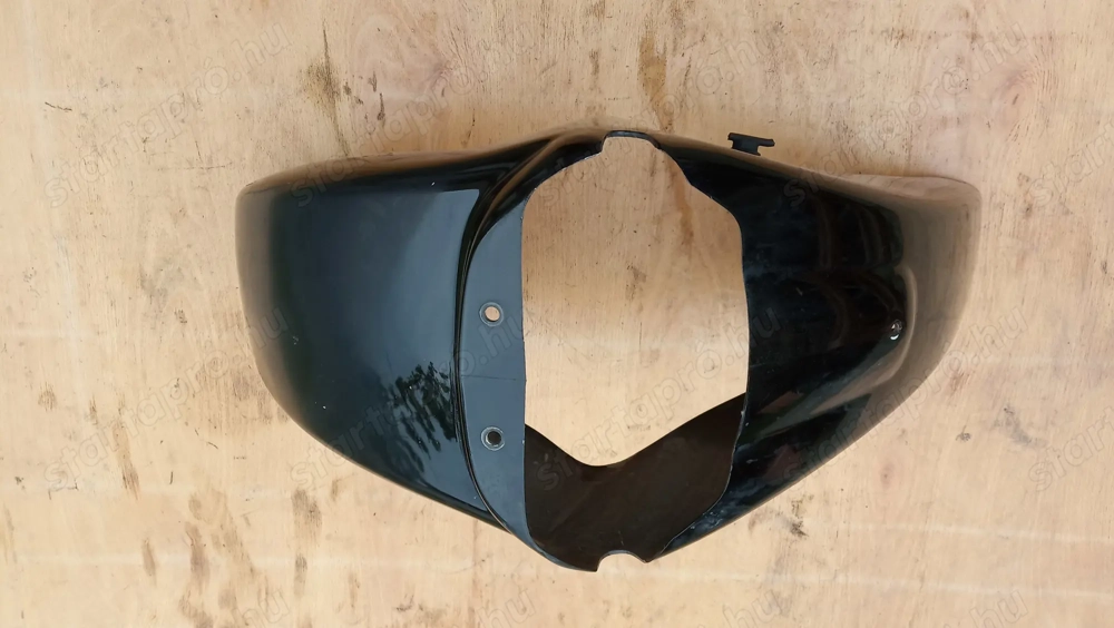 Aprilia Scarabeo 125 - 200 első sárvédő fekete