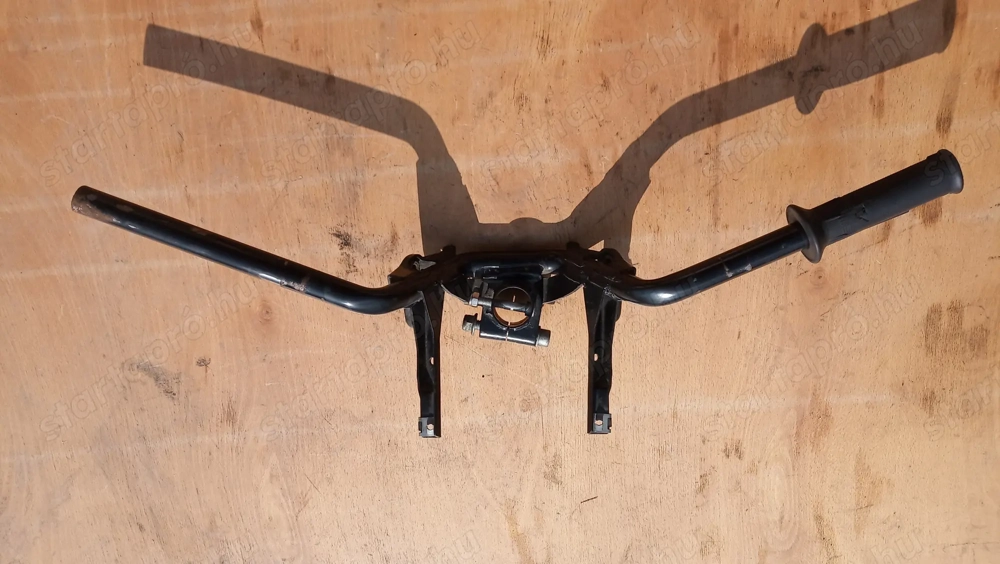 Aprilia Scarabeo 125 - 200 kormány