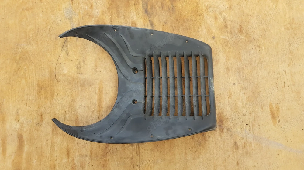 Aprilia Scarabeo 500 hűtő elötti idom