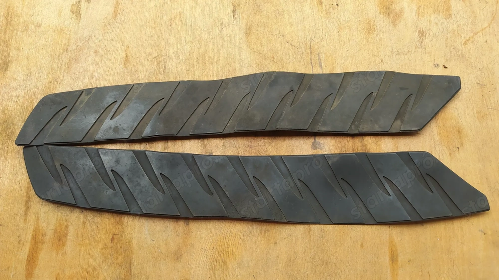 Honda Silver Wing Fjs 400 - 600 gumiszőnyeg pár