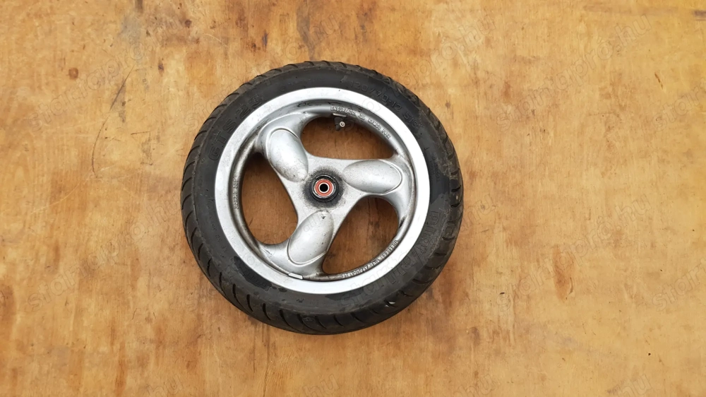 Kymco Grand Dink 250 első kerék