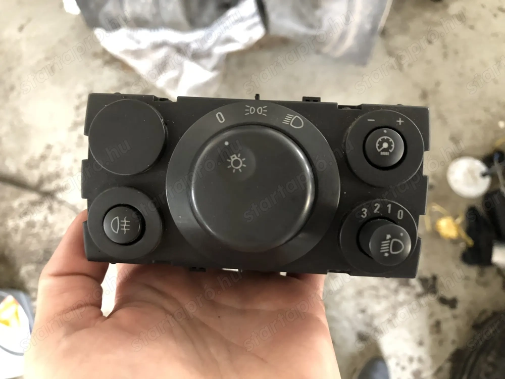 Opel H astra fényszóró kapcsoló lk04063030 posta megoldható