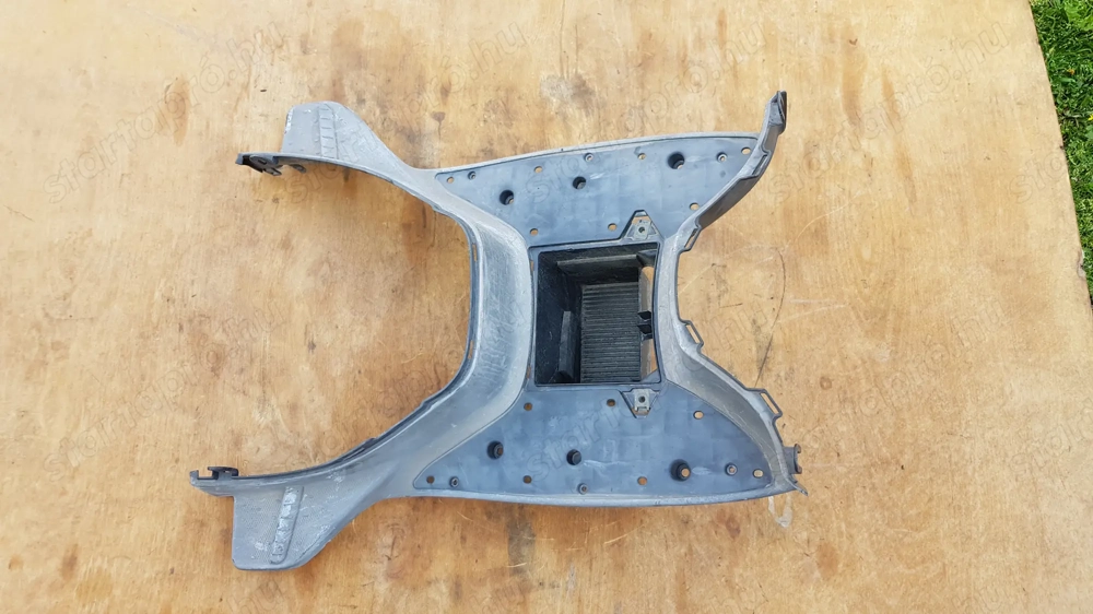 Aprilia scarabeo light 125 - 200 taposó