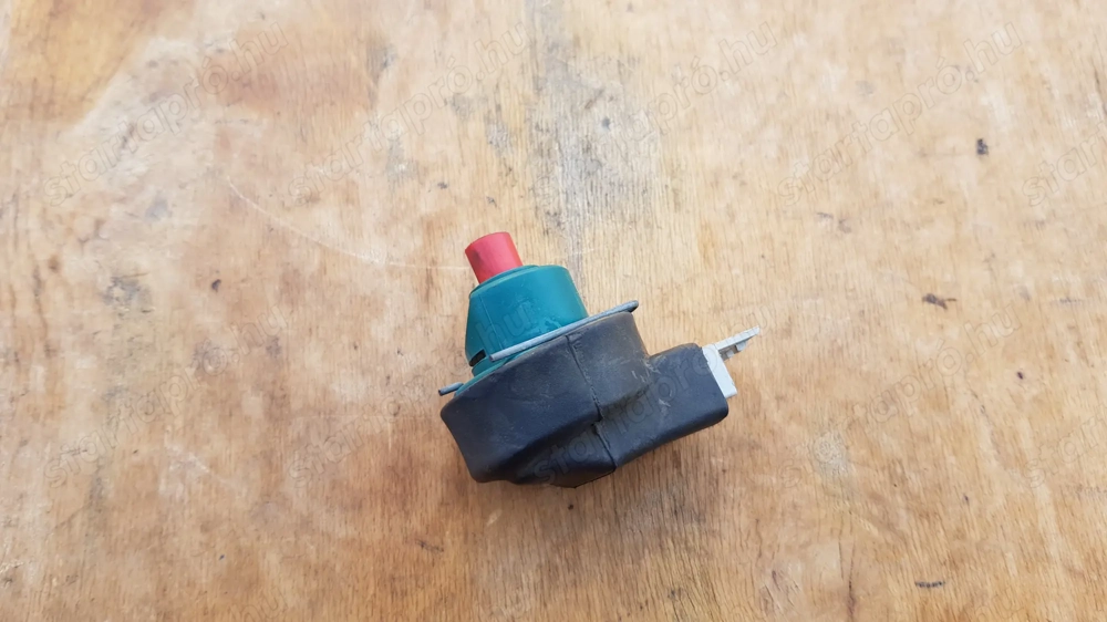 Aprilia Scarabeo Light 400 - 500 gyújtáskapcsoló vég