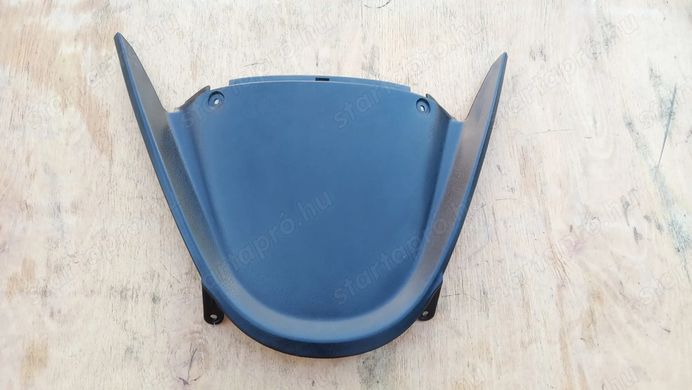 Yamaha Majesty DX 250 plexi alatti idom