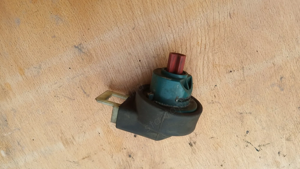 Piaggio Xevo 125 - 400 gyújtáskapcsoló vég