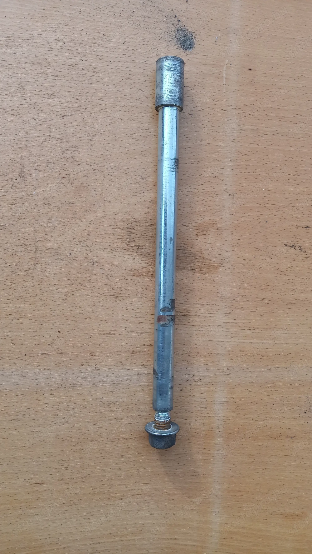 Piaggio Xevo 125 - 400 első keréktengely