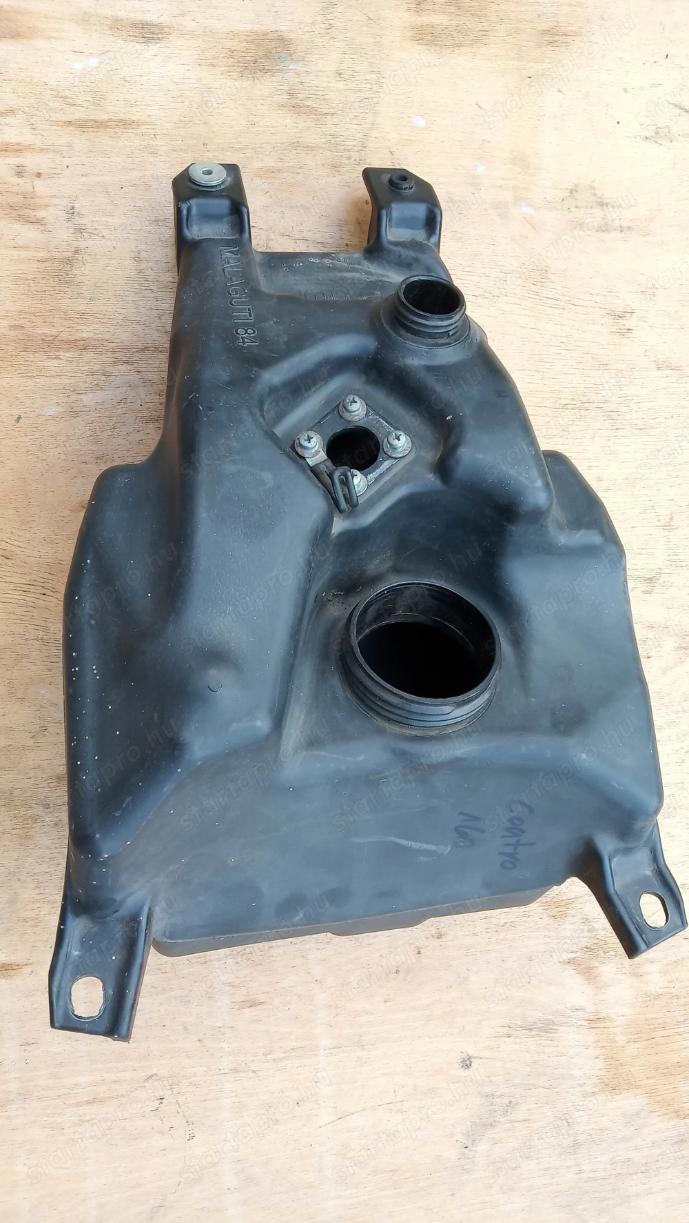 Malaguti Centro 125 - 160 üzemanyag tank