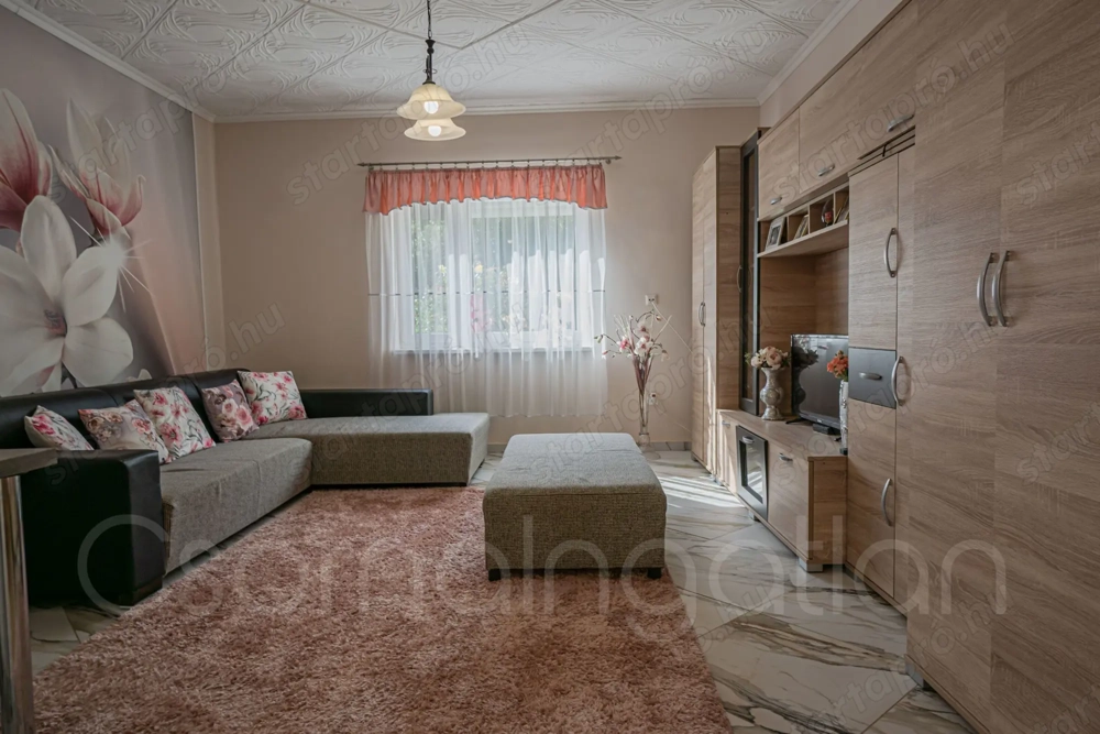 Szil - Masszív szerkezetű, felújított kis ház ELADÓ!!