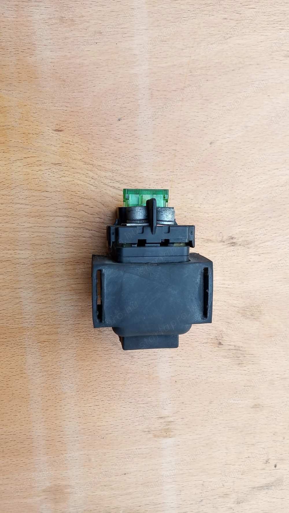 Piaggio Beverly 500 indító relé