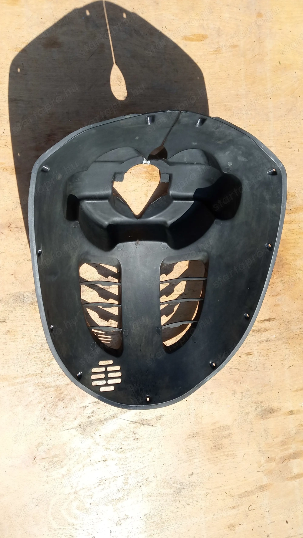 Aprilia Atlantic 125 - 250 első villa körüli idom