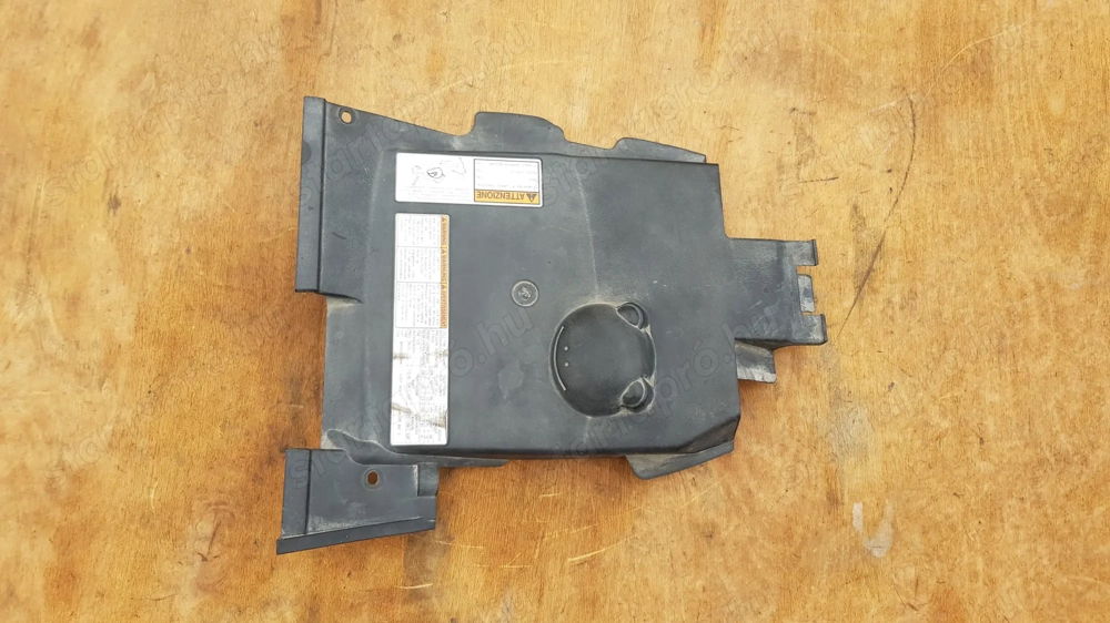 Suzuki Burgman 250 - 400 szervízfedél