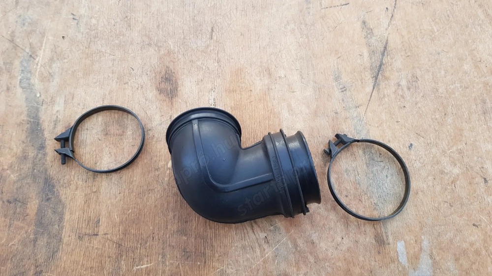 Suzuki Burgman 400 légszűrő könyökcső