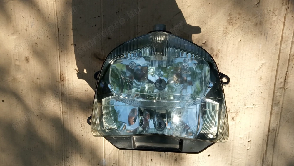 Honda Pantheon 125 - 150 2T első lámpa sérült