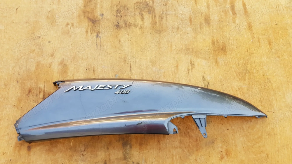 Yamaha Majesty 400 oldalidom jobbos sérült