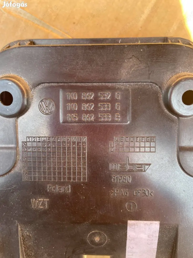 Volkswagen Golf VI hátsó pohártartó 1K0 862 532 G 2010-tól